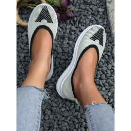 Casual Black and White Contrast Color Fly Knit Sneakers